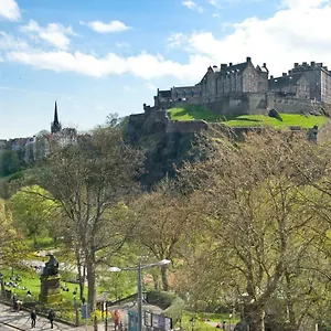 https://destiny-scotland-charlotte-square-apartments.edinburghhotelsuk.org