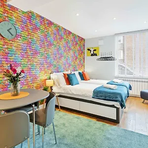 https://rainbow-studio-spacious-city-centre-close-to-sea-sleeps.brighton-hotels-england.com